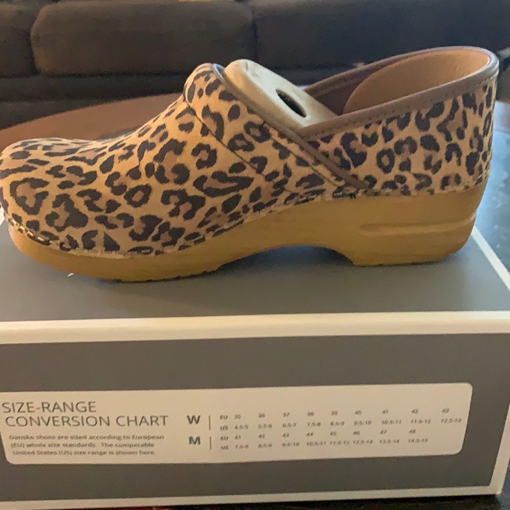 Brand new Dansko clogs